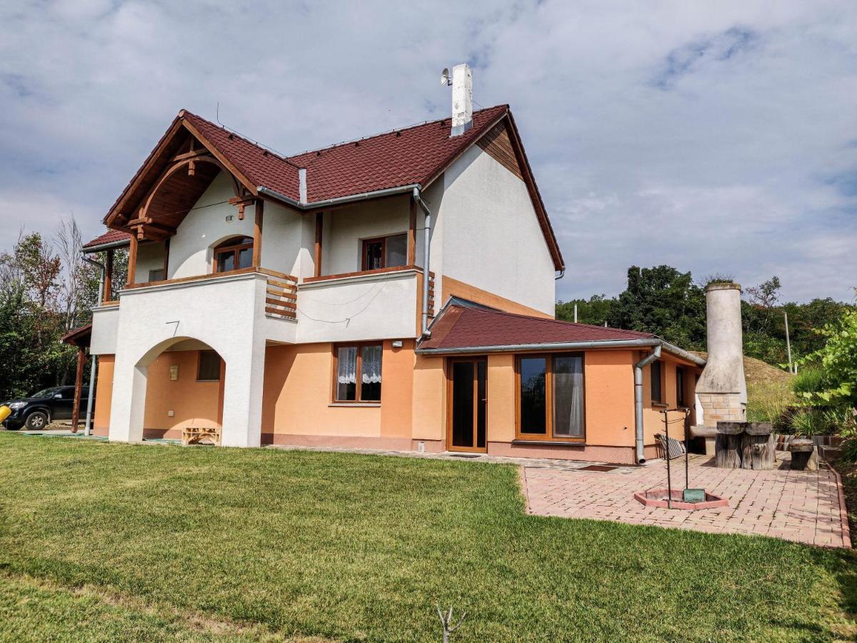 Вилла Vinox Winery Vinica Экстерьер фото